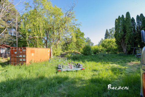 Remove, car, trailer, container, trash (Before)