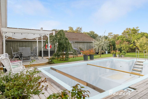 Fill water in swimming pool (Before)